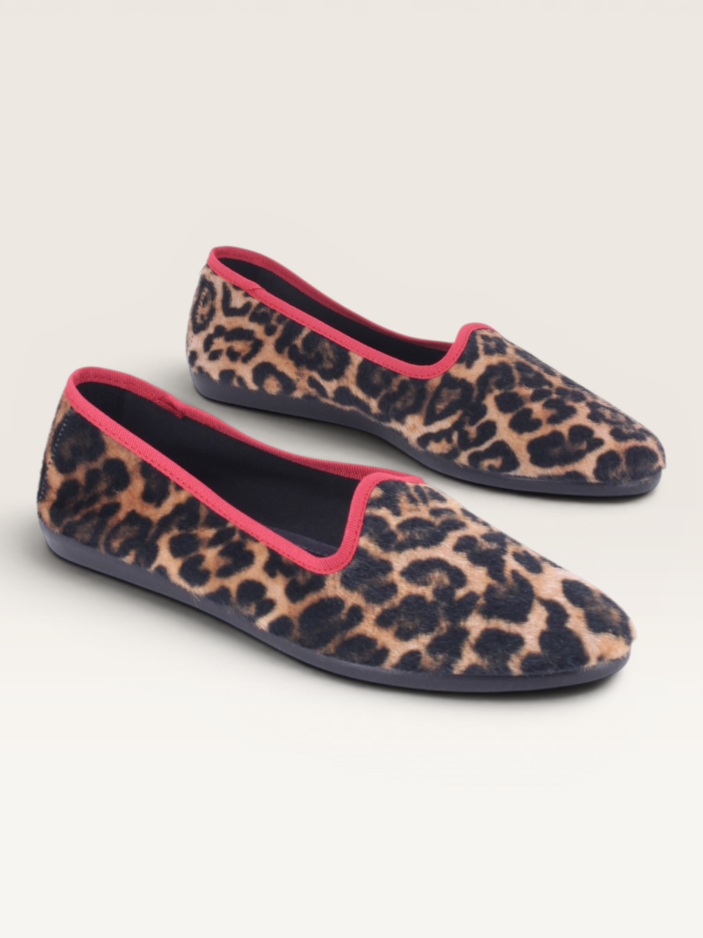 PAUSE RedLeopard
