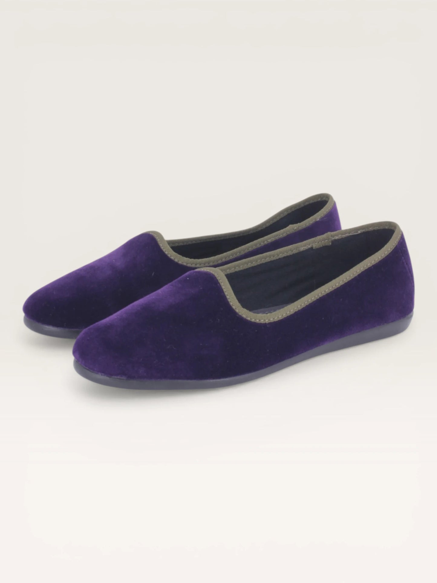 PAUSE PurpleKaki